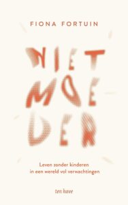Omslag — Niet moeder